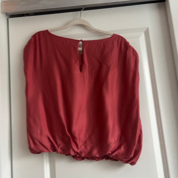 By Anthropologie Silky Boatneck Blouse Top Pink M Bubble Hem Elegant Classy EUC - Picture 6 of 10